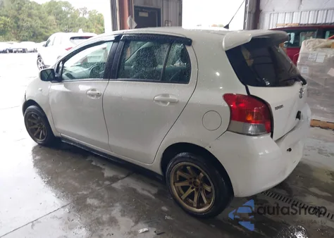 2011 Toyota Yaris z USA, uszkodzony, nr VIN JTDKT4K38B5333132